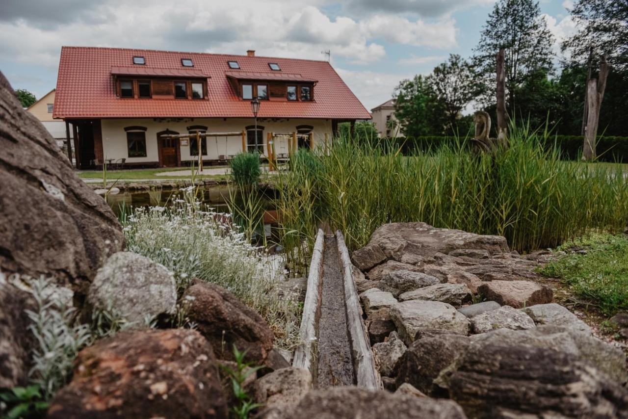 Penzion U Skutilu Pilníkov Exterior foto