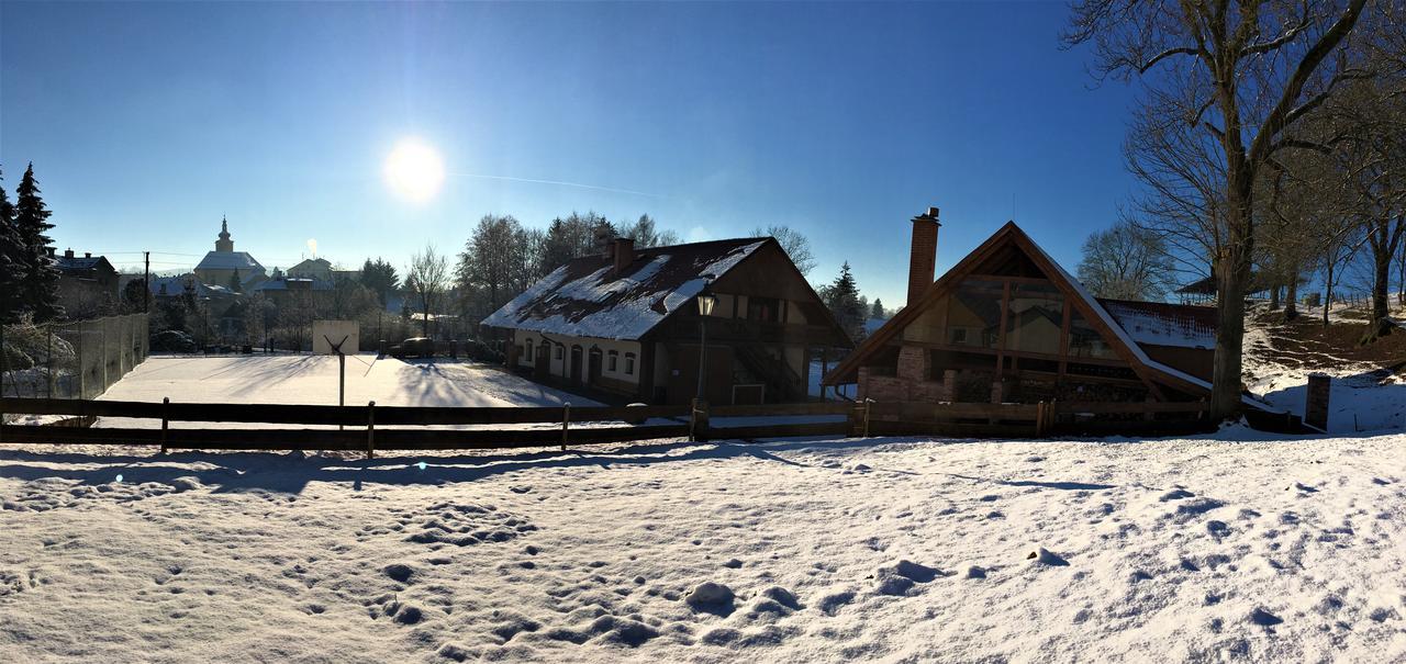 Penzion U Skutilu Pilníkov Exterior foto